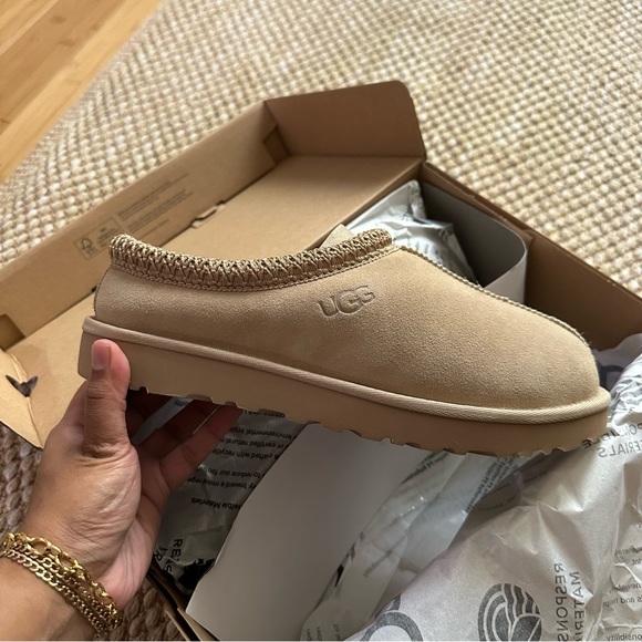 Ugg Tasman Slipper Sand Tnl - Picture 2 of 10